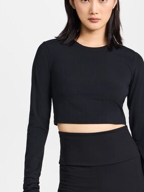 Splits59 Airweight Cropped Long-Sleeve Women's Top in Black